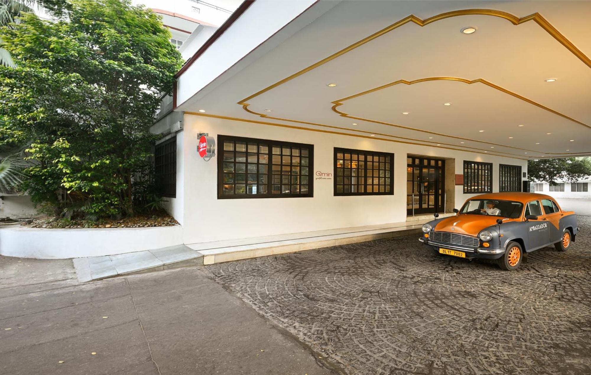 Готель Ambassador, New Delhi - Ihcl Seleqtions Екстер'єр фото The entrance of the Swiss Embassy in Kuala Lumpur